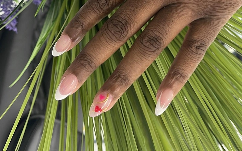 Almond-shaped nails