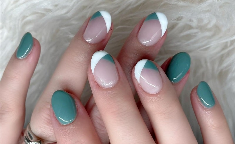 Round-shaped nails