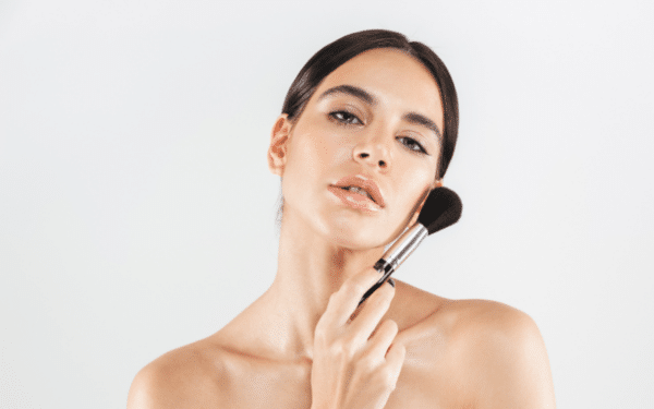 How to Achieve a Natural Makeup Look in 10 Minutes